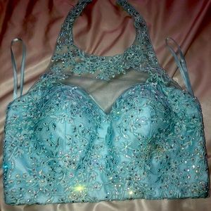 Dave & Johnny 2 piece skirt set